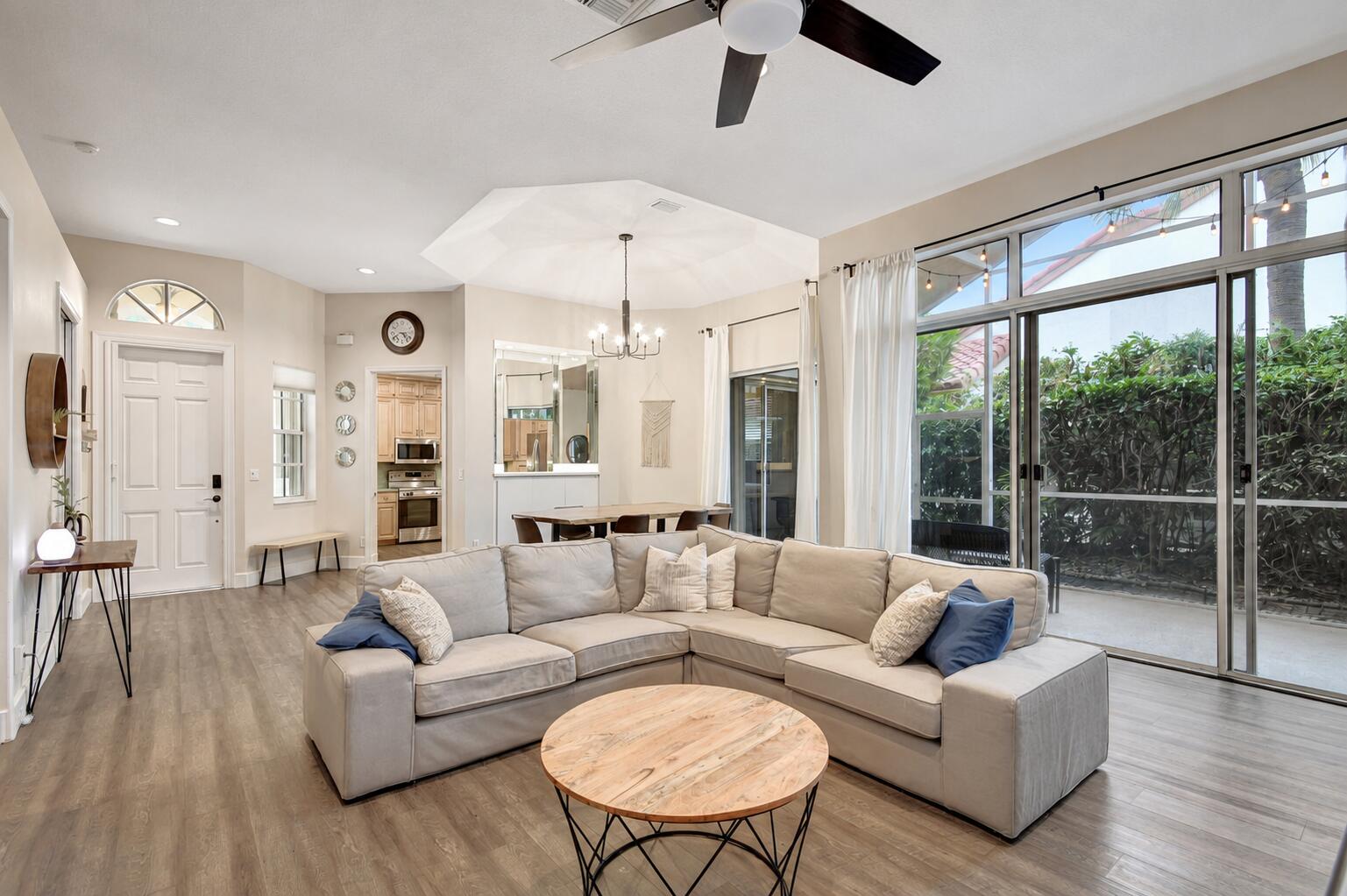 23437 Water Circle — Photo 3