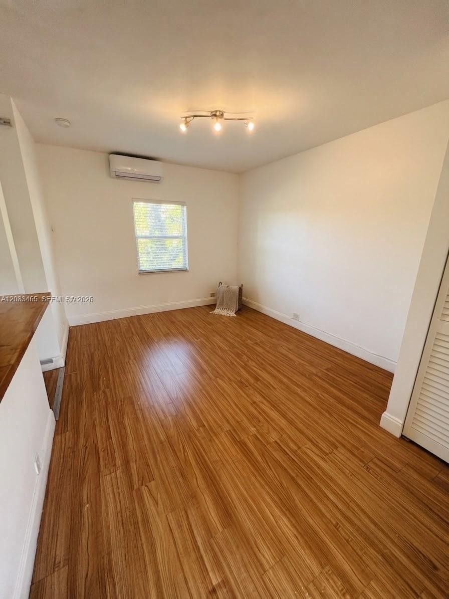 648 NE 80th St # 10 — Photo 4