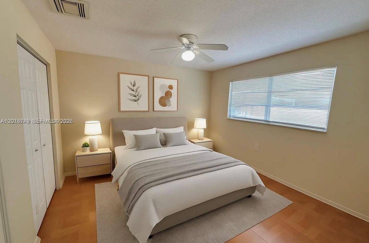 6035 SW 39th St # 1 — Photo 4