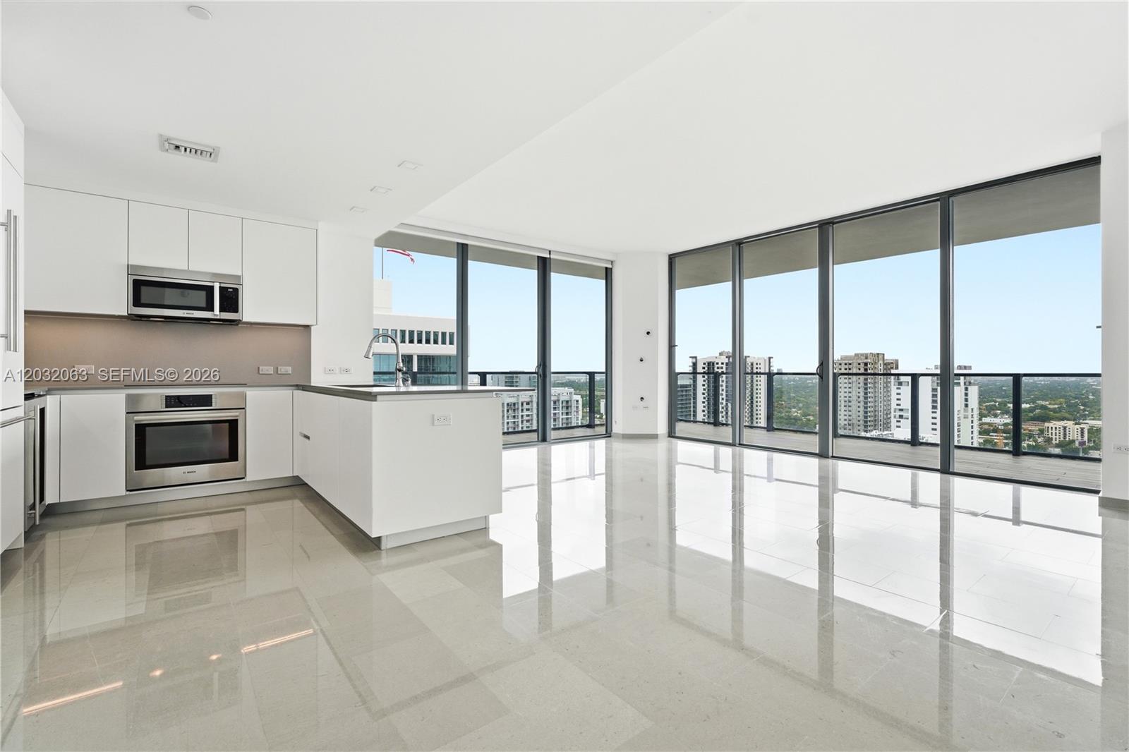 88 SW 7th St # 2302, Miami FL 33130