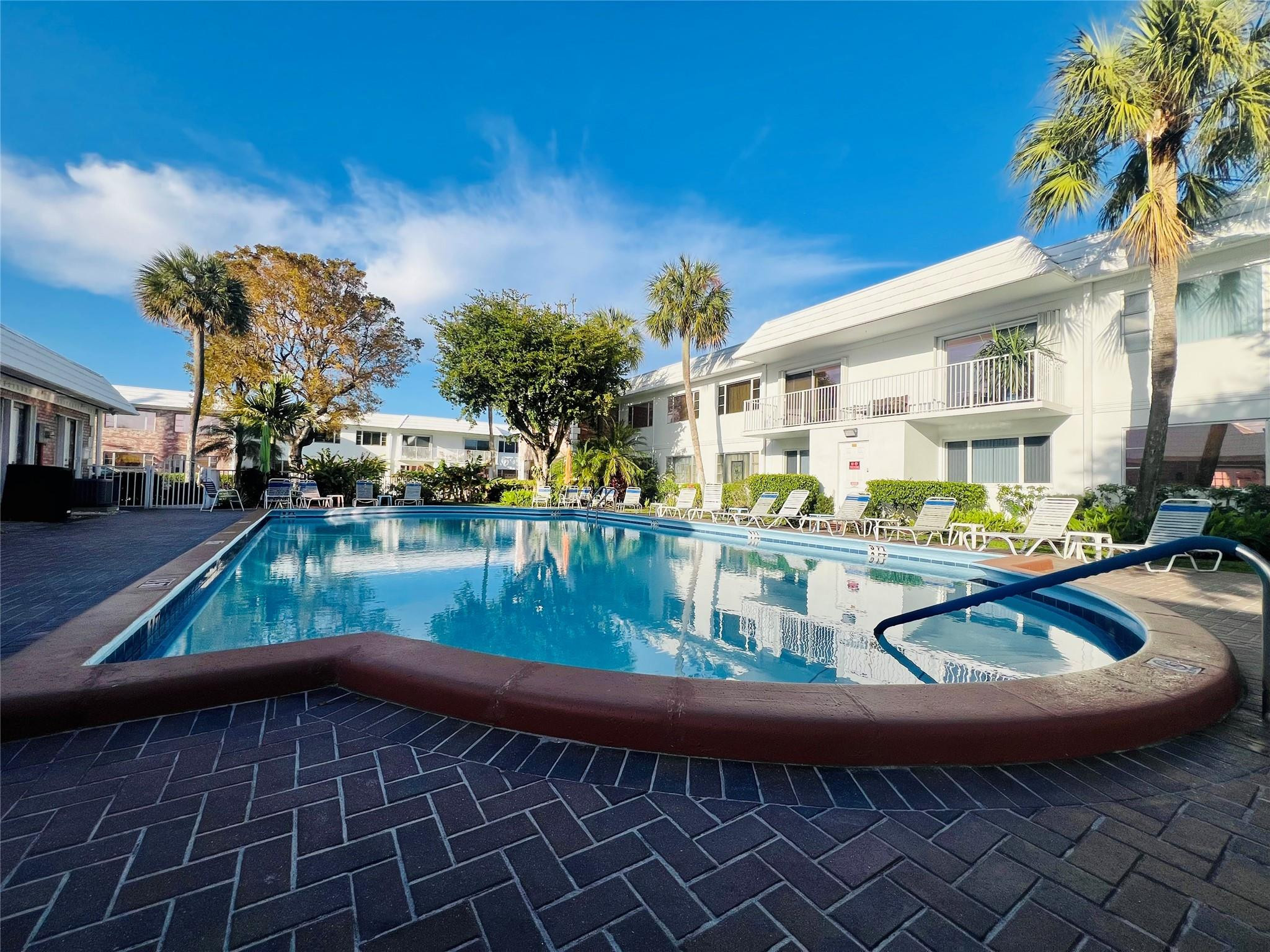 412 S CYPRESS Road # 225, Pompano Beach FL 33060