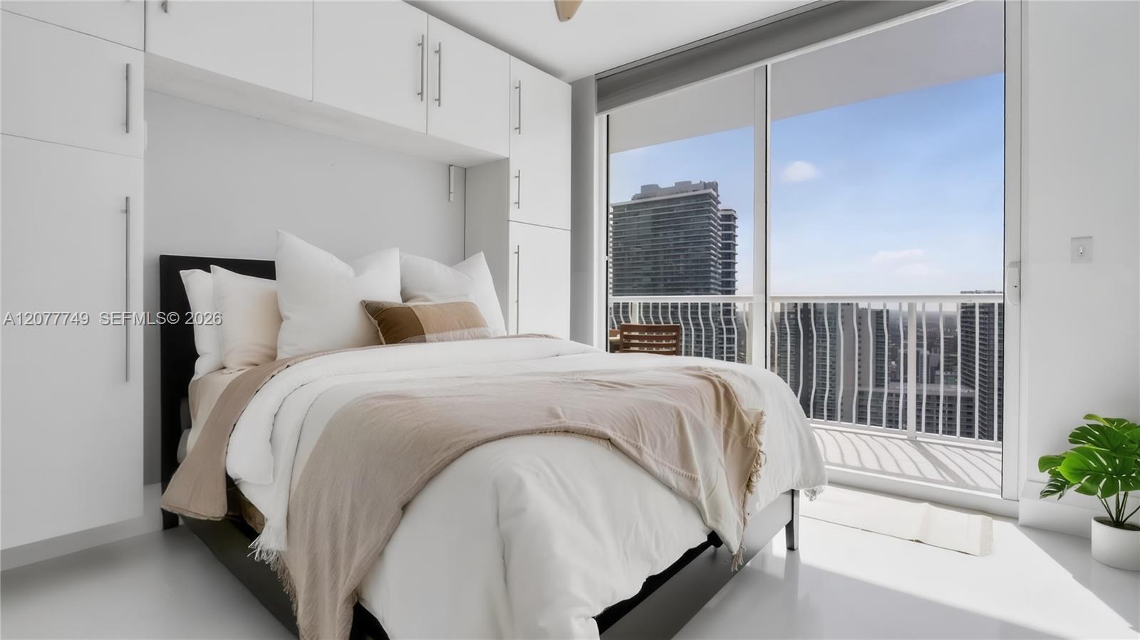 1200 Brickell Bay Dr # 4324 — Photo 3