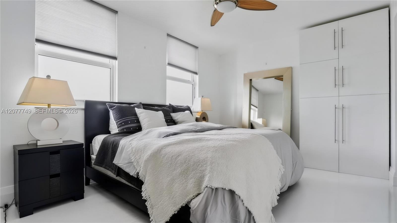 1200 Brickell Bay Dr # 4324 — Photo 4