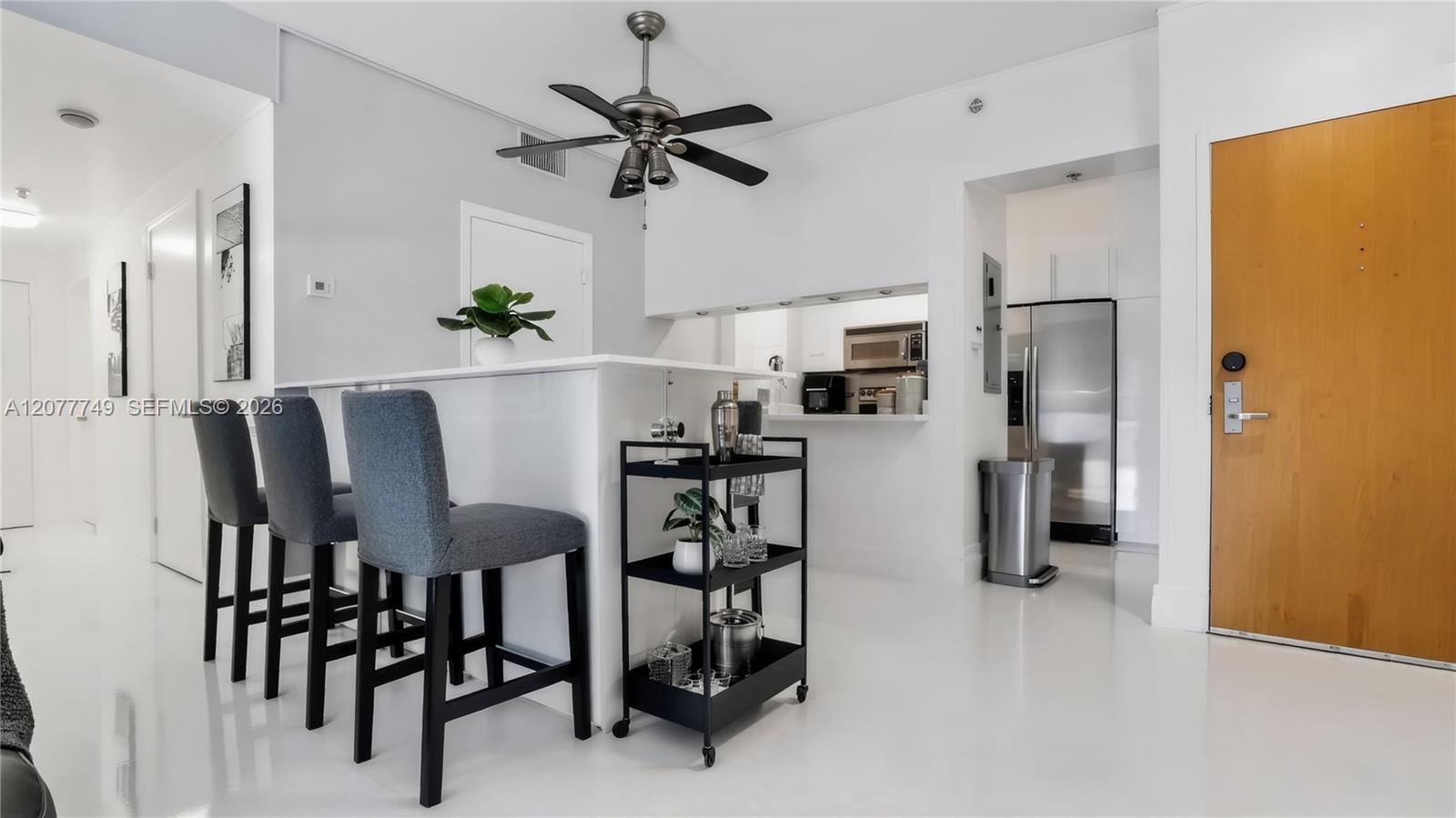 1200 Brickell Bay Dr # 4324 — Photo 5