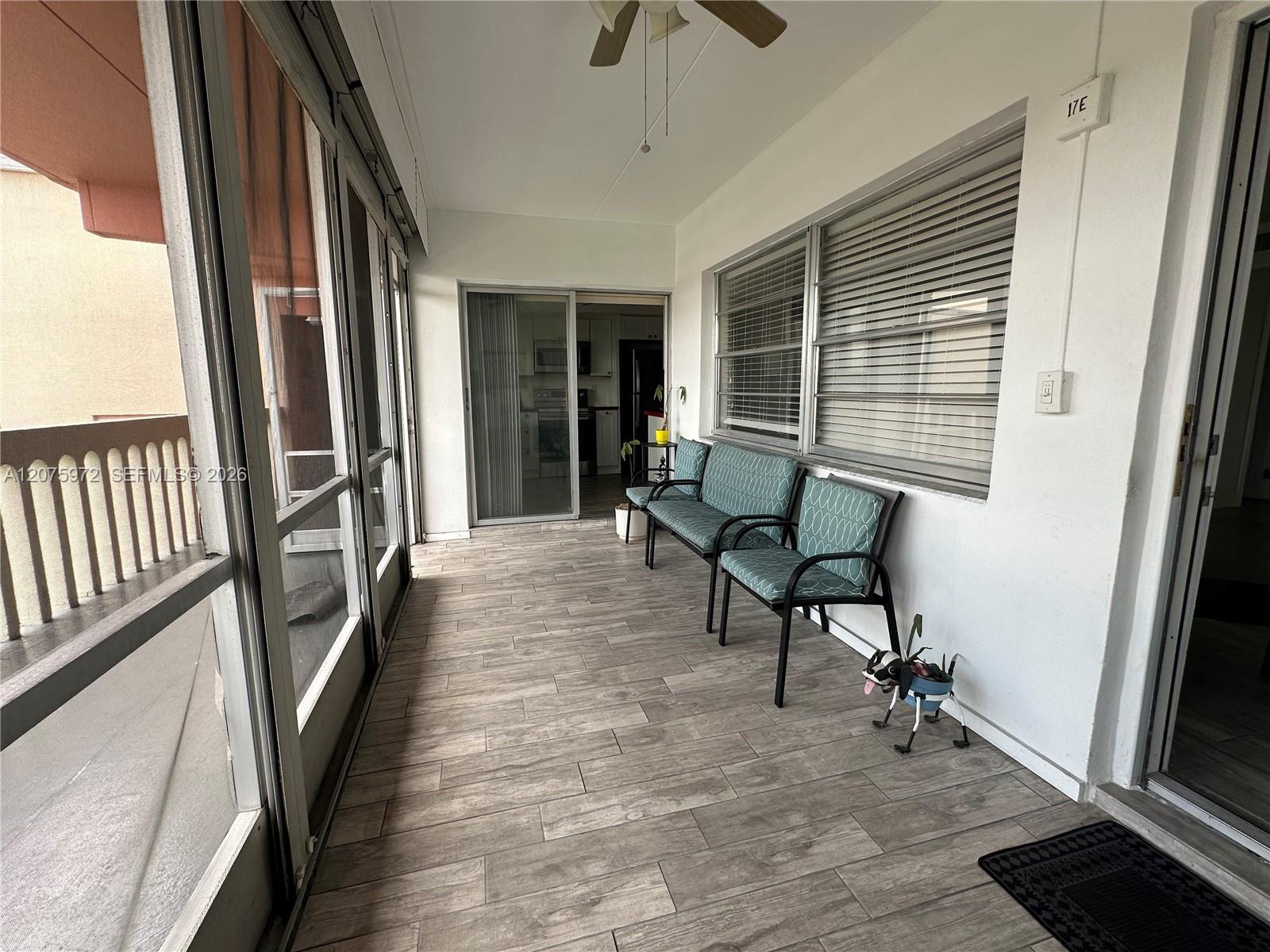 180 NE 12th Ave # 17E — Photo 3
