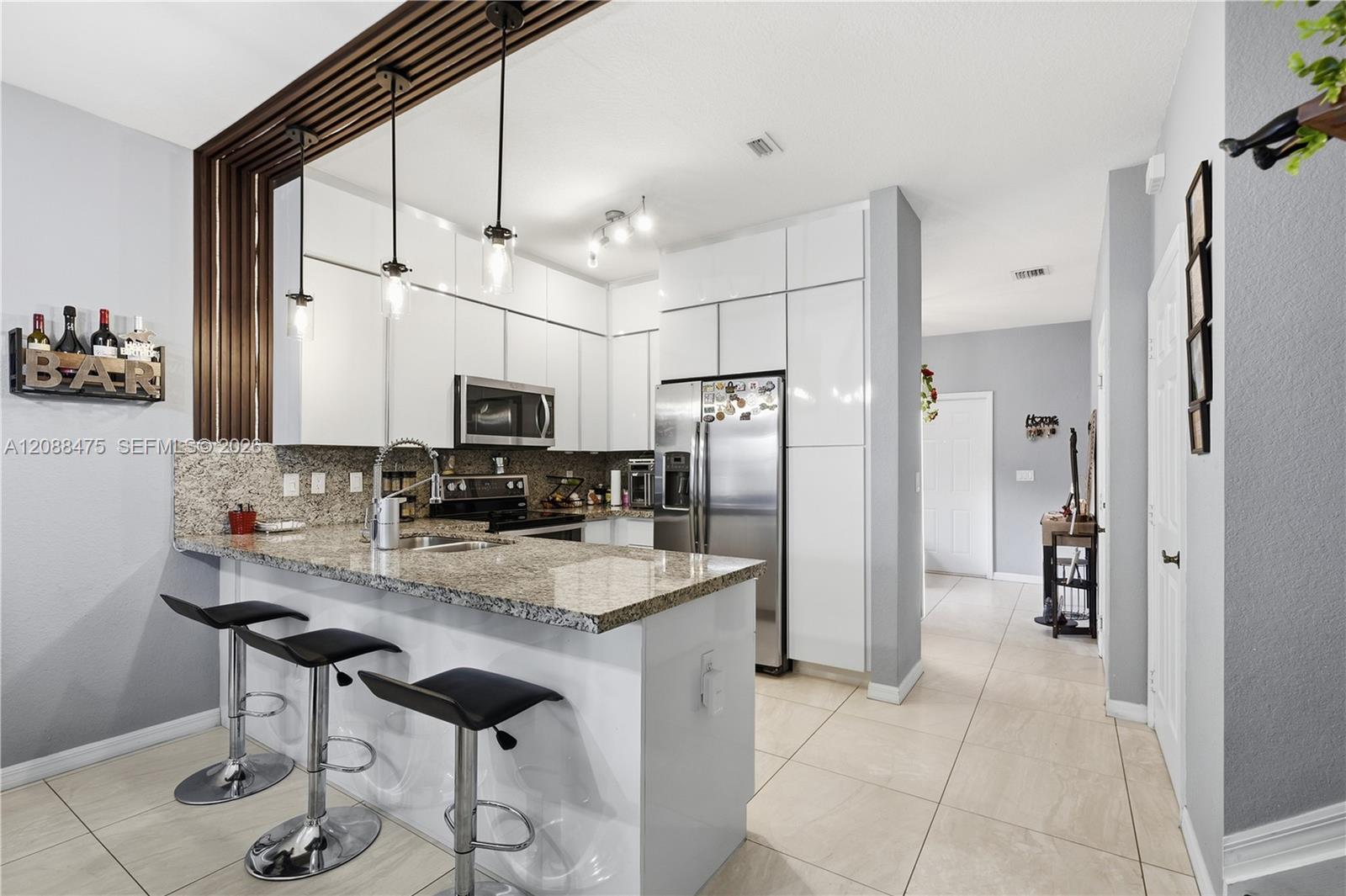 16335 SW 44th Ter — Photo 5