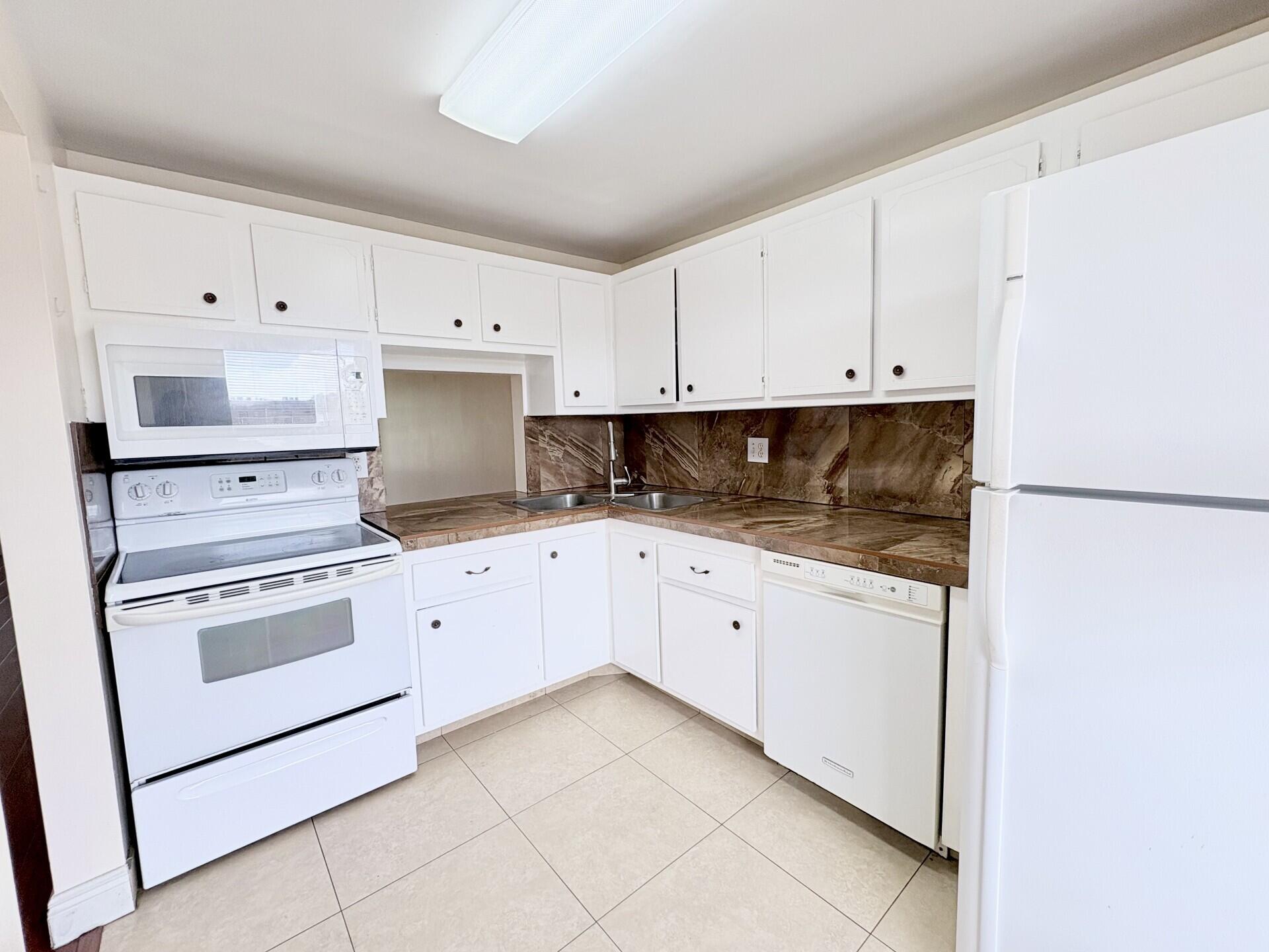 6070 NW 64th Avenue NW # 204 — Photo 5