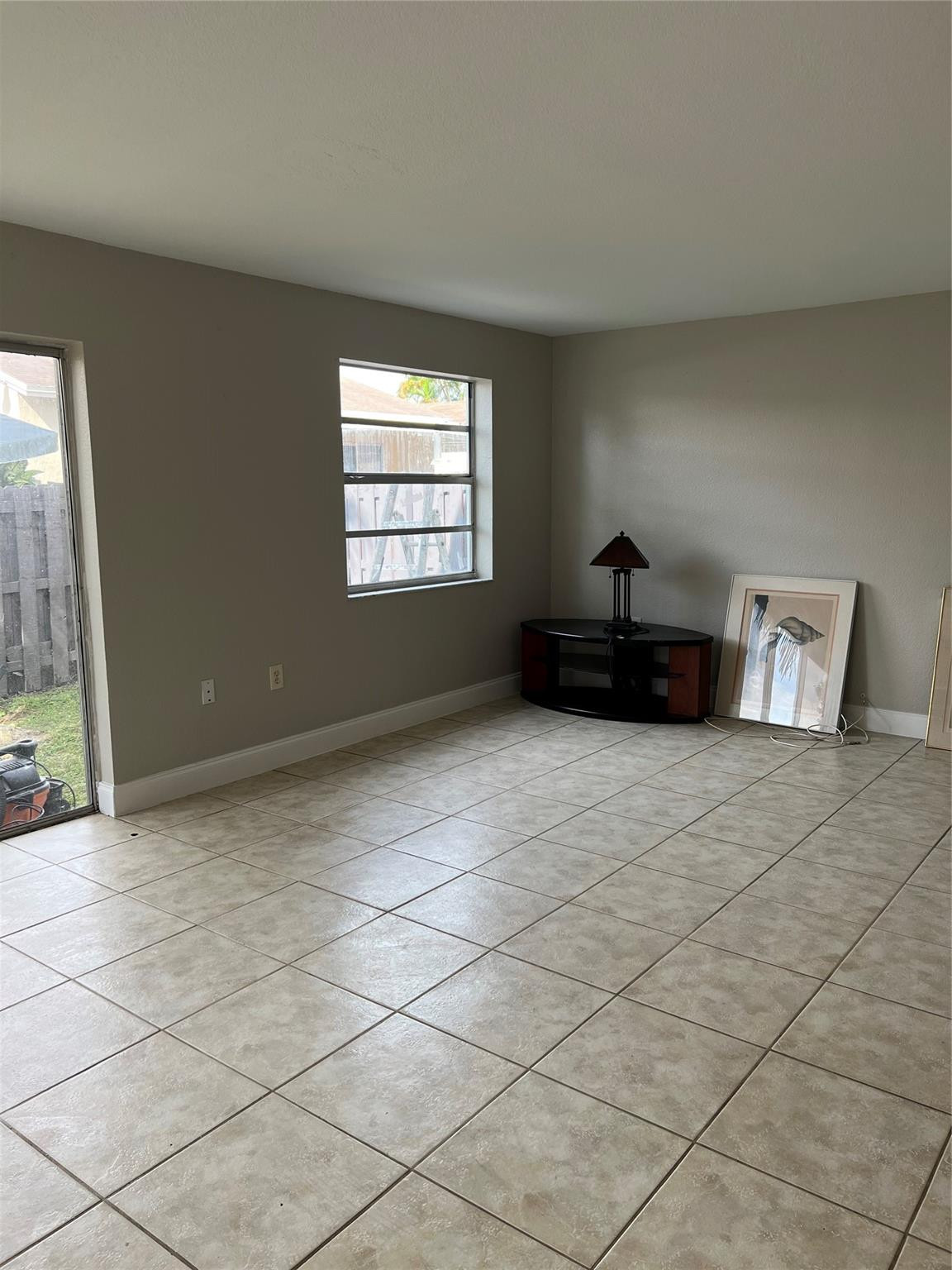 8265 NW 192nd Terrace — Photo 5