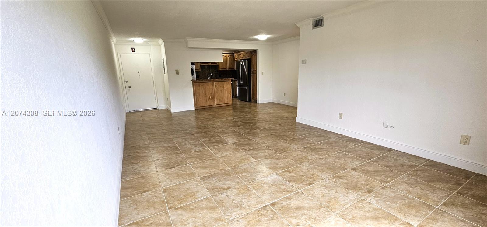 650 Coral Way # 404 — Photo 3