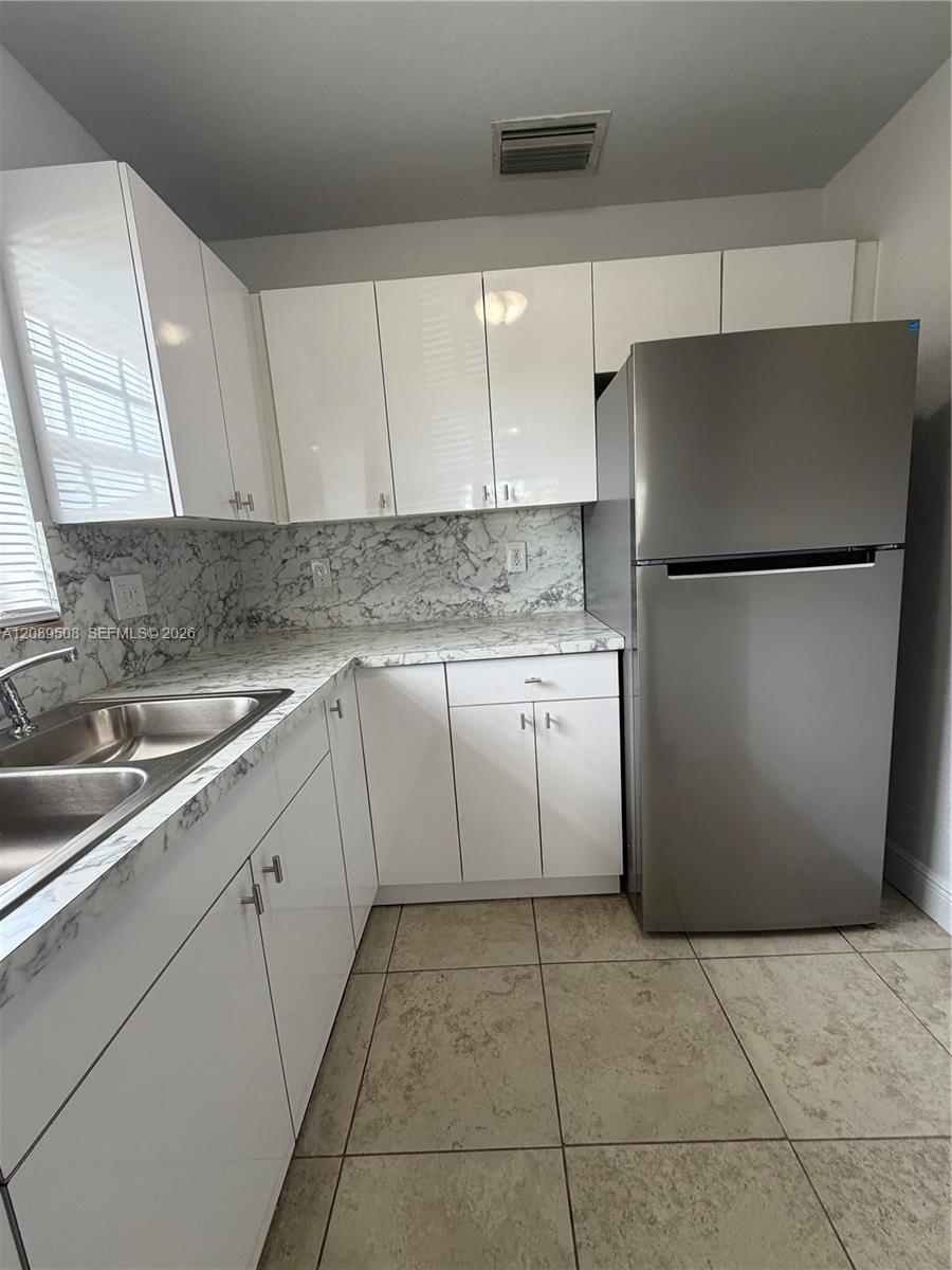 16400 NW 41st Ave — Photo 4