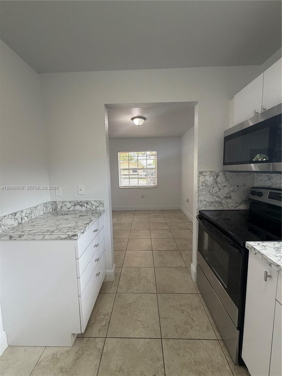 16400 NW 41st Ave — Photo 5