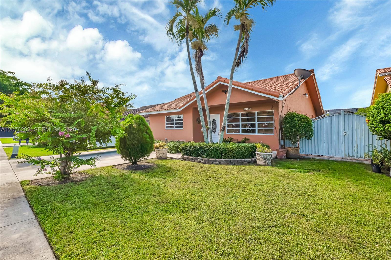 14526 SW 106th Ter — Photo 3