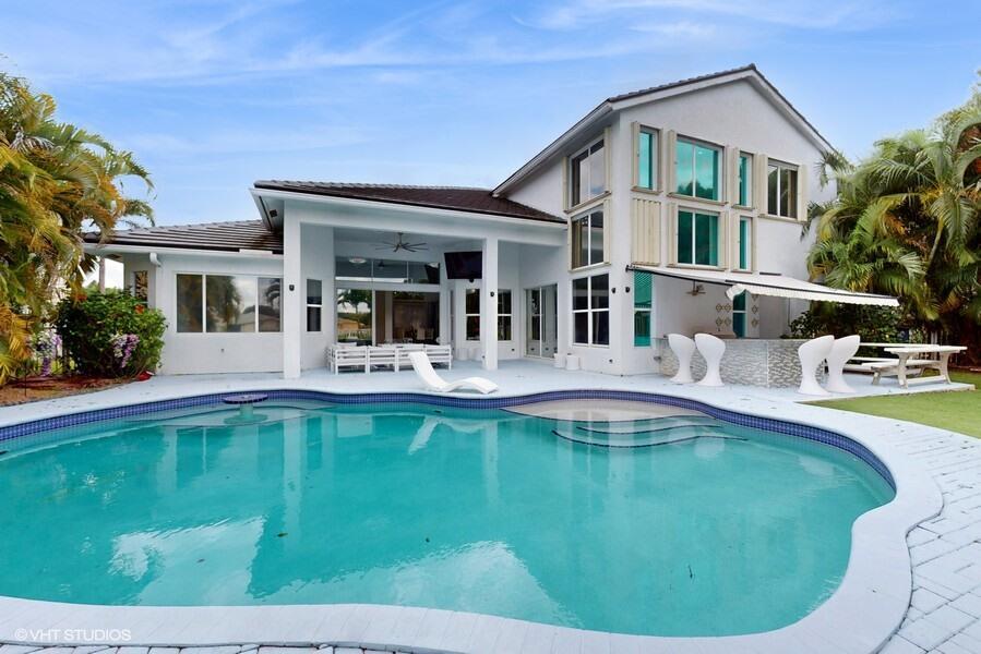 11910 Osprey Point Circle, Wellington FL 33449