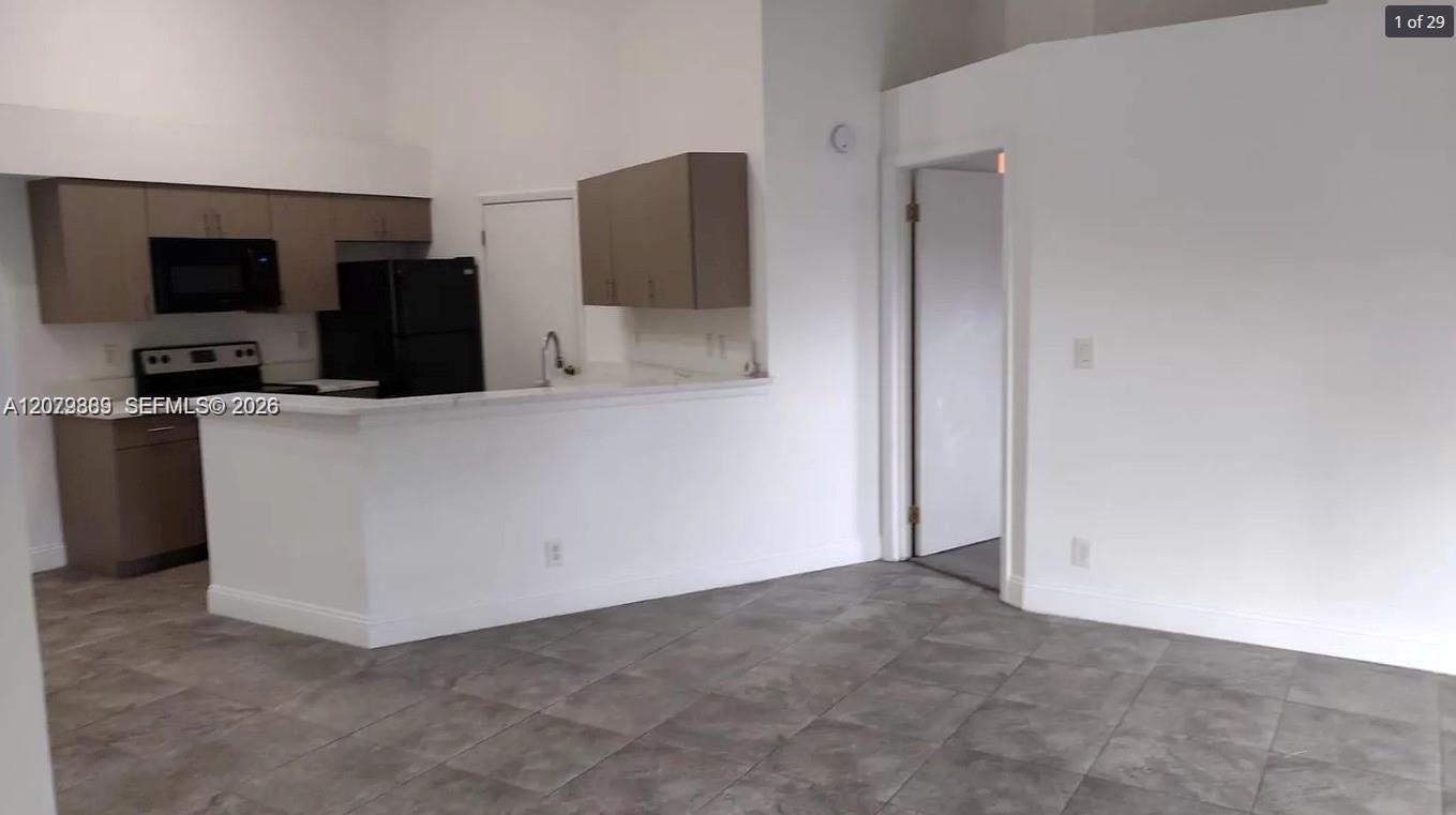 9999 Summerbreeze Dr # 406 — Photo 3