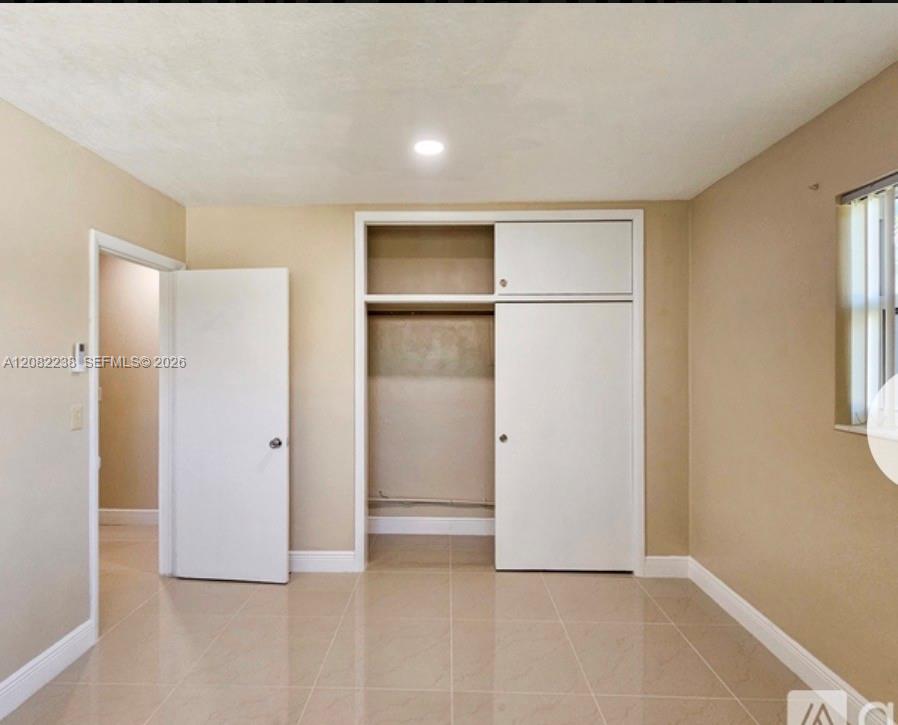 6800 SW 9th St # B — Photo 4