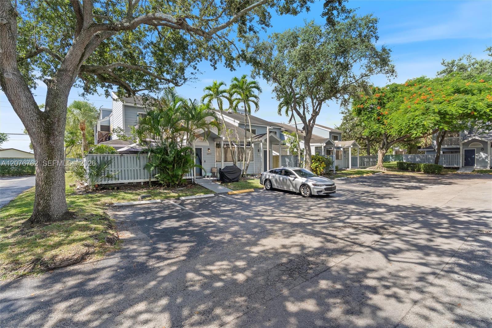 2019 Winners Cir — Photo 2