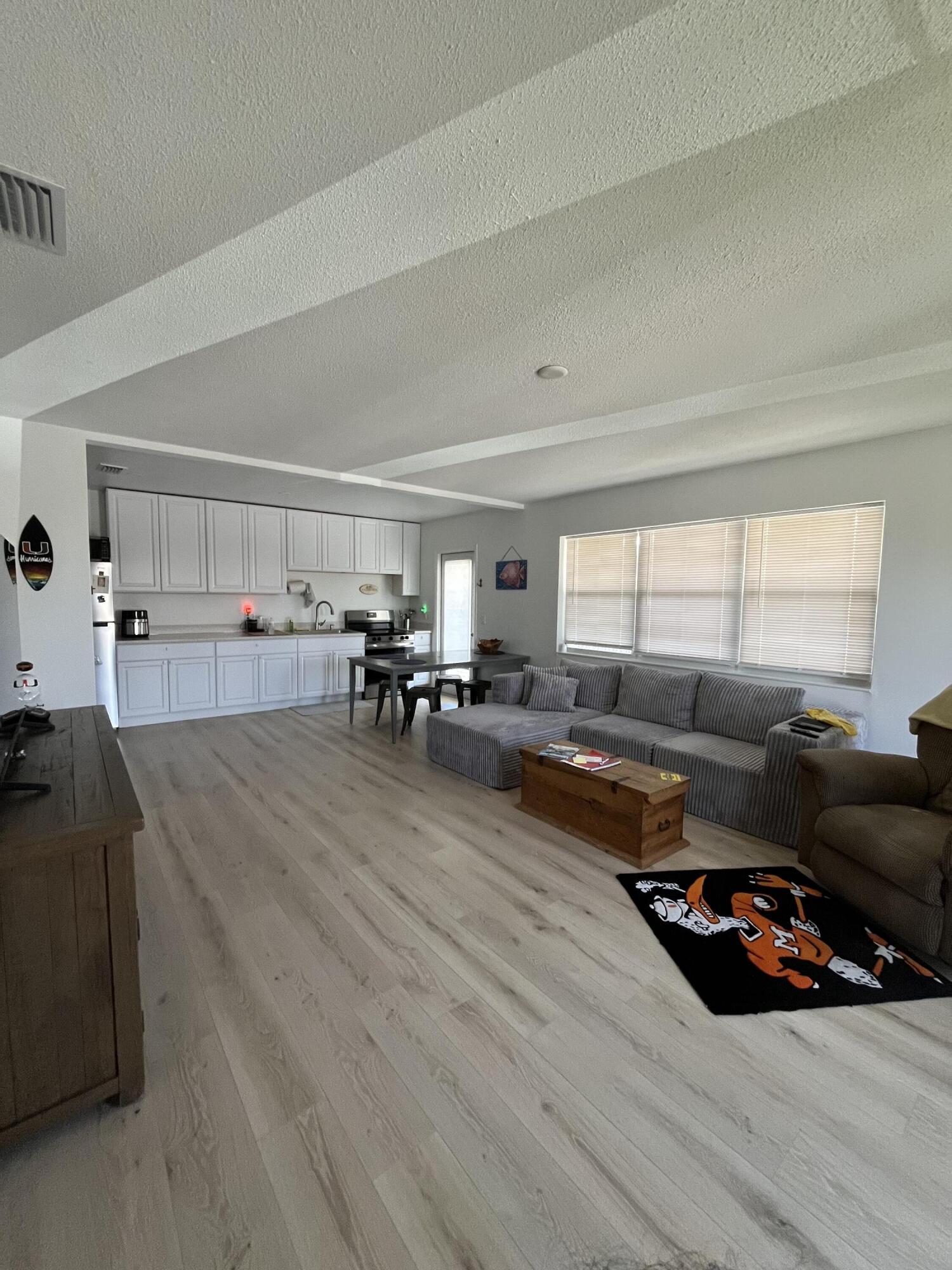 2737 NE 28TH Street # 9W — Photo 3