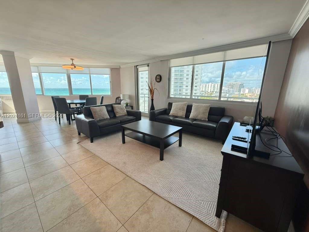 7135 Collins Ave # 815, Miami Beach FL 33141