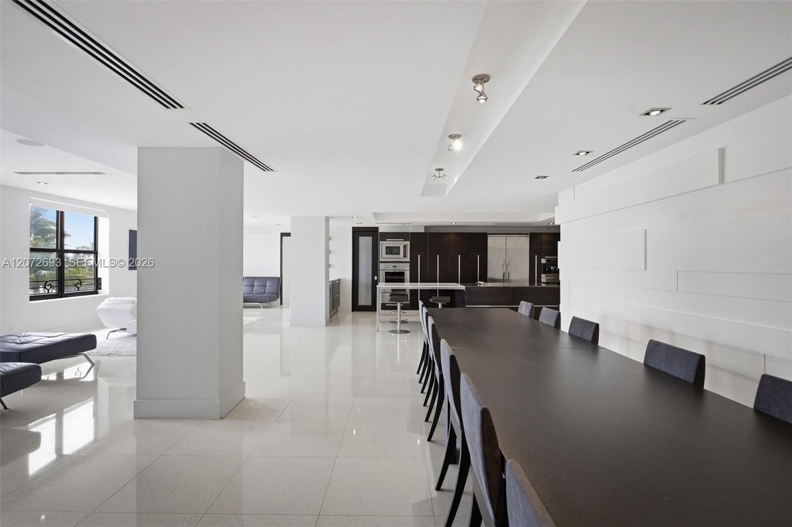 1330 Ocean Dr # 3CA — Photo 2
