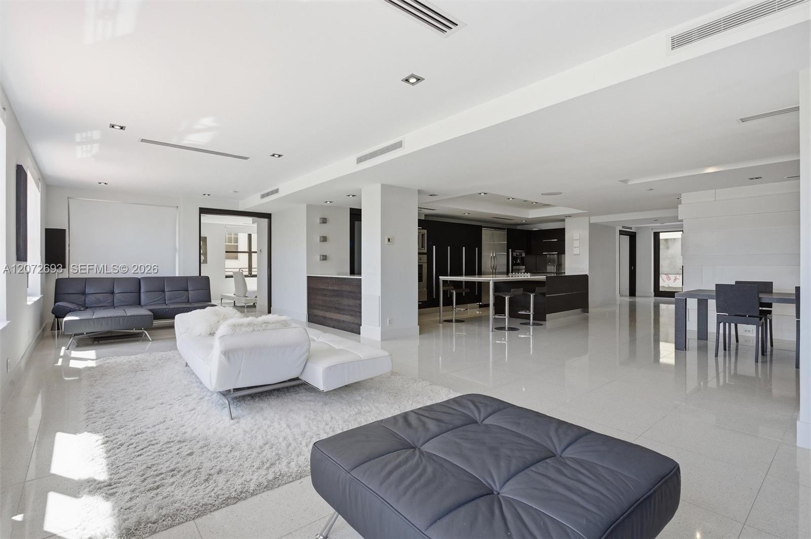 1330 Ocean Dr # 3CA — Photo 3
