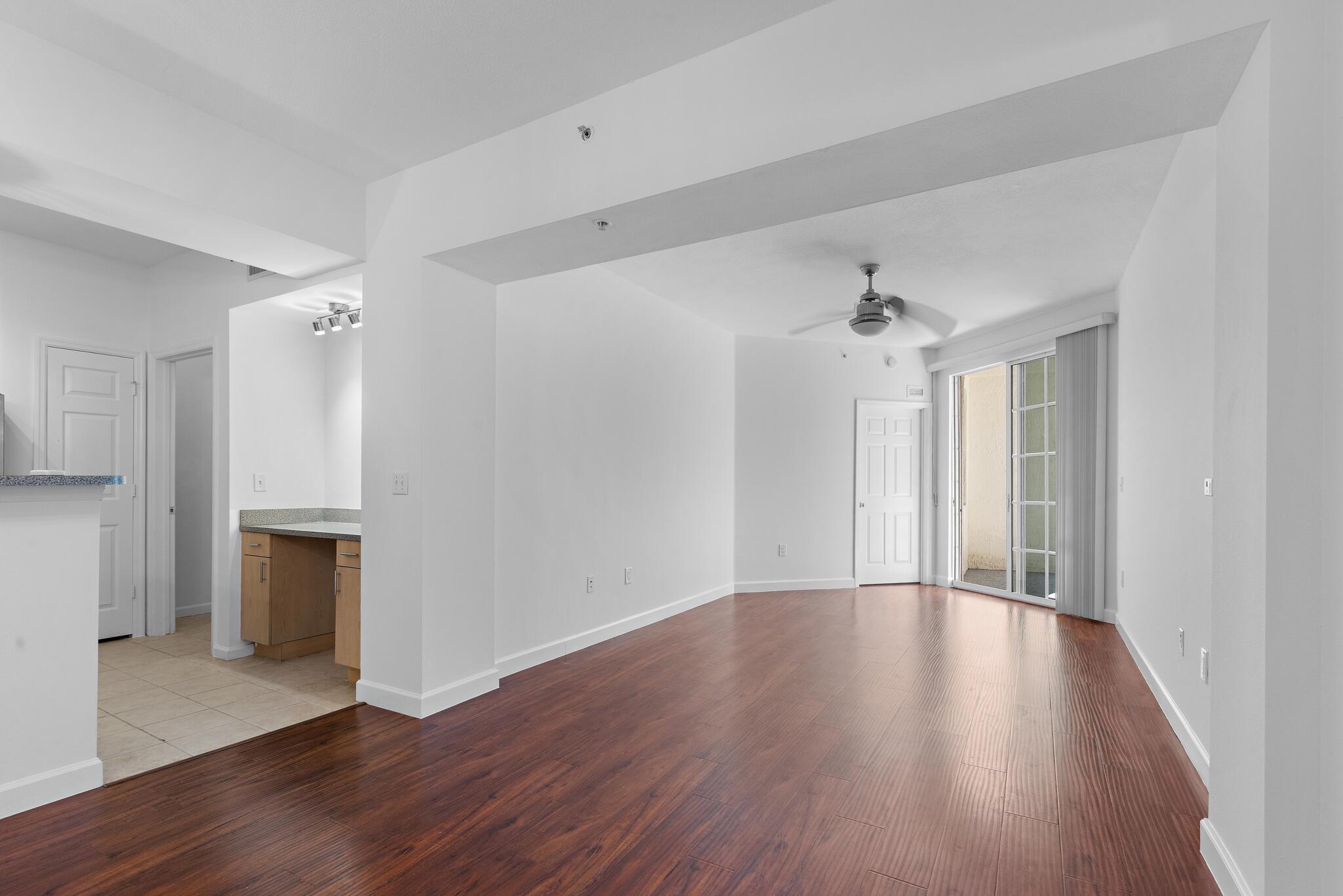 533 NE 3rd Avenue # 425 — Photo 5
