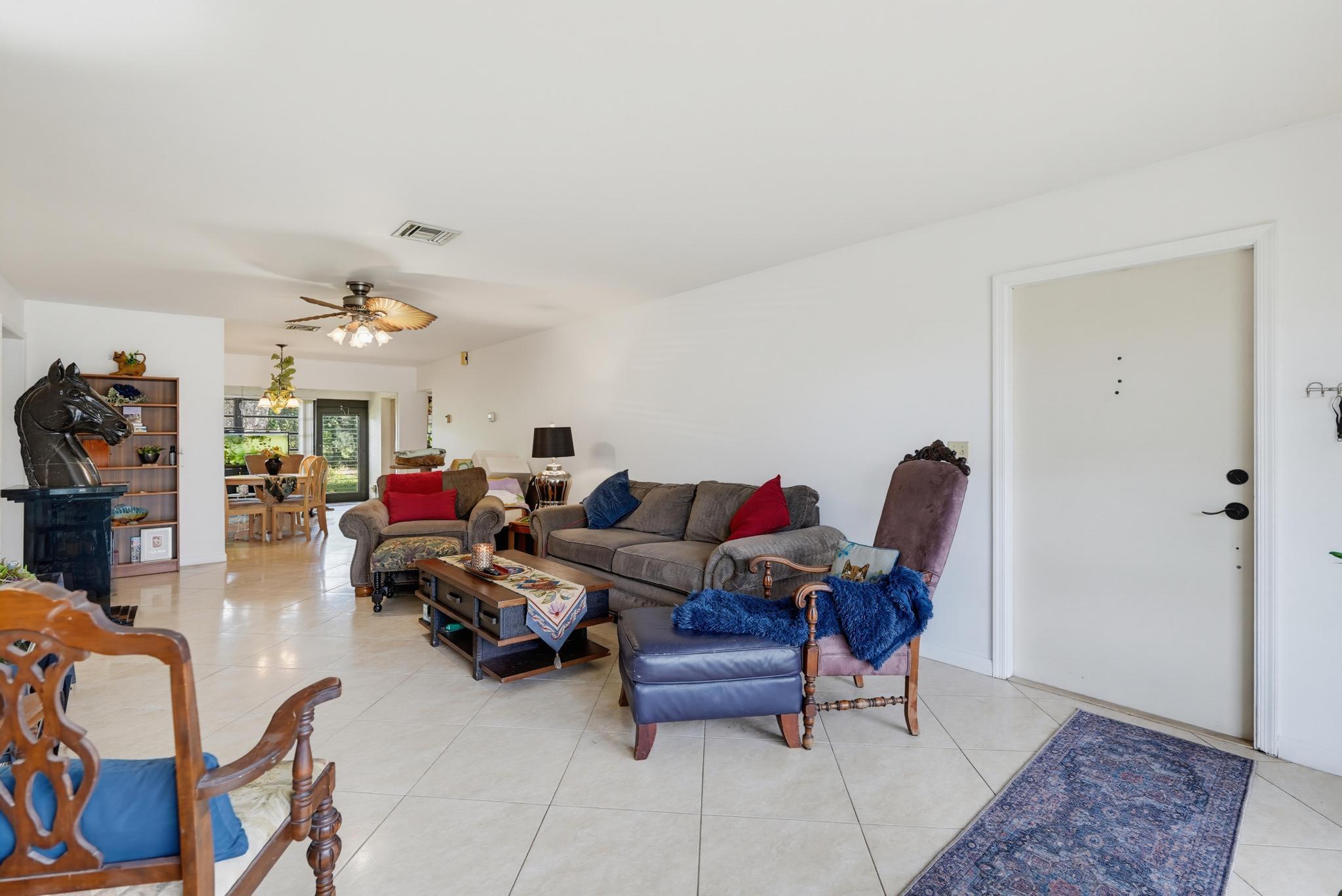 4696 Greentree Path # A — Photo 5