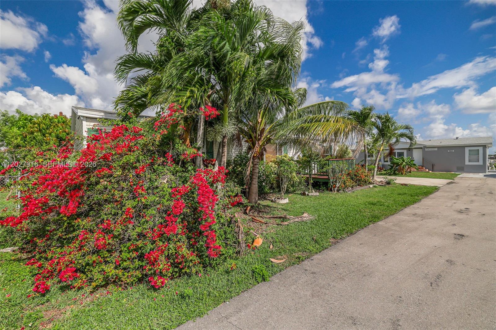 19800 SW 180 avenue #524 — Photo 4