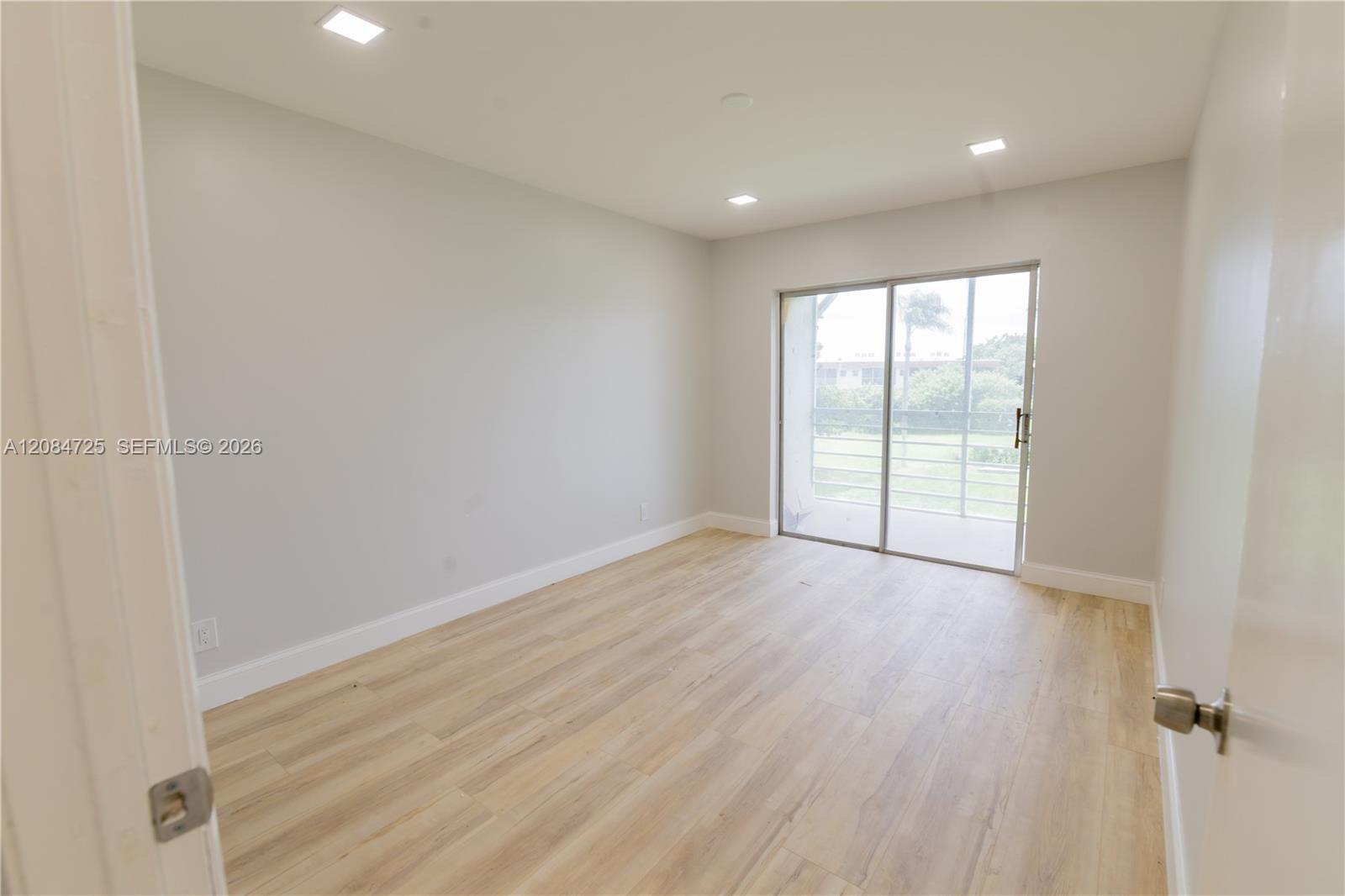 2100 Springdale Blvd # 314 — Photo 3