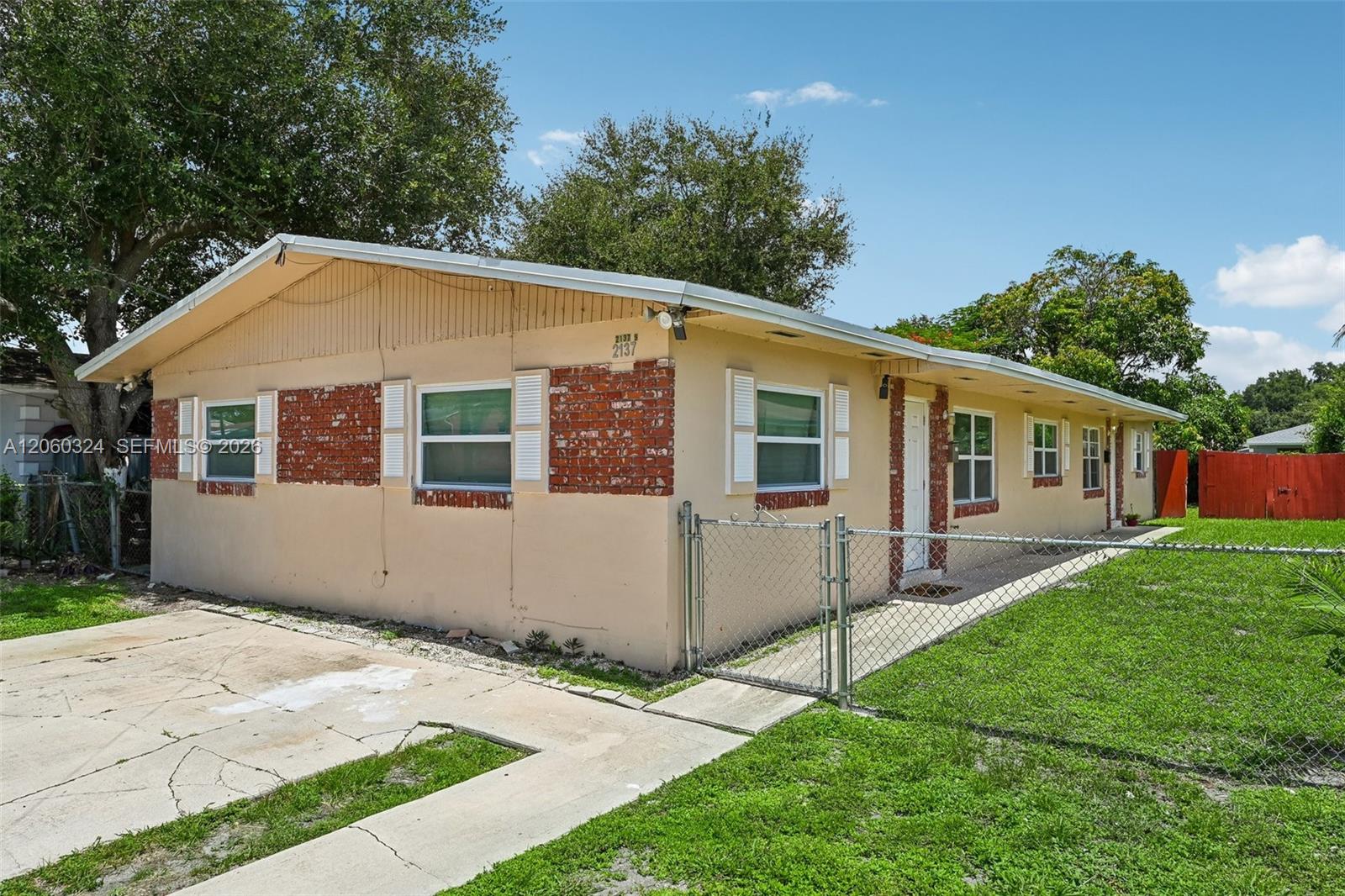 2137 NW 99th Ter, Miami FL 33147