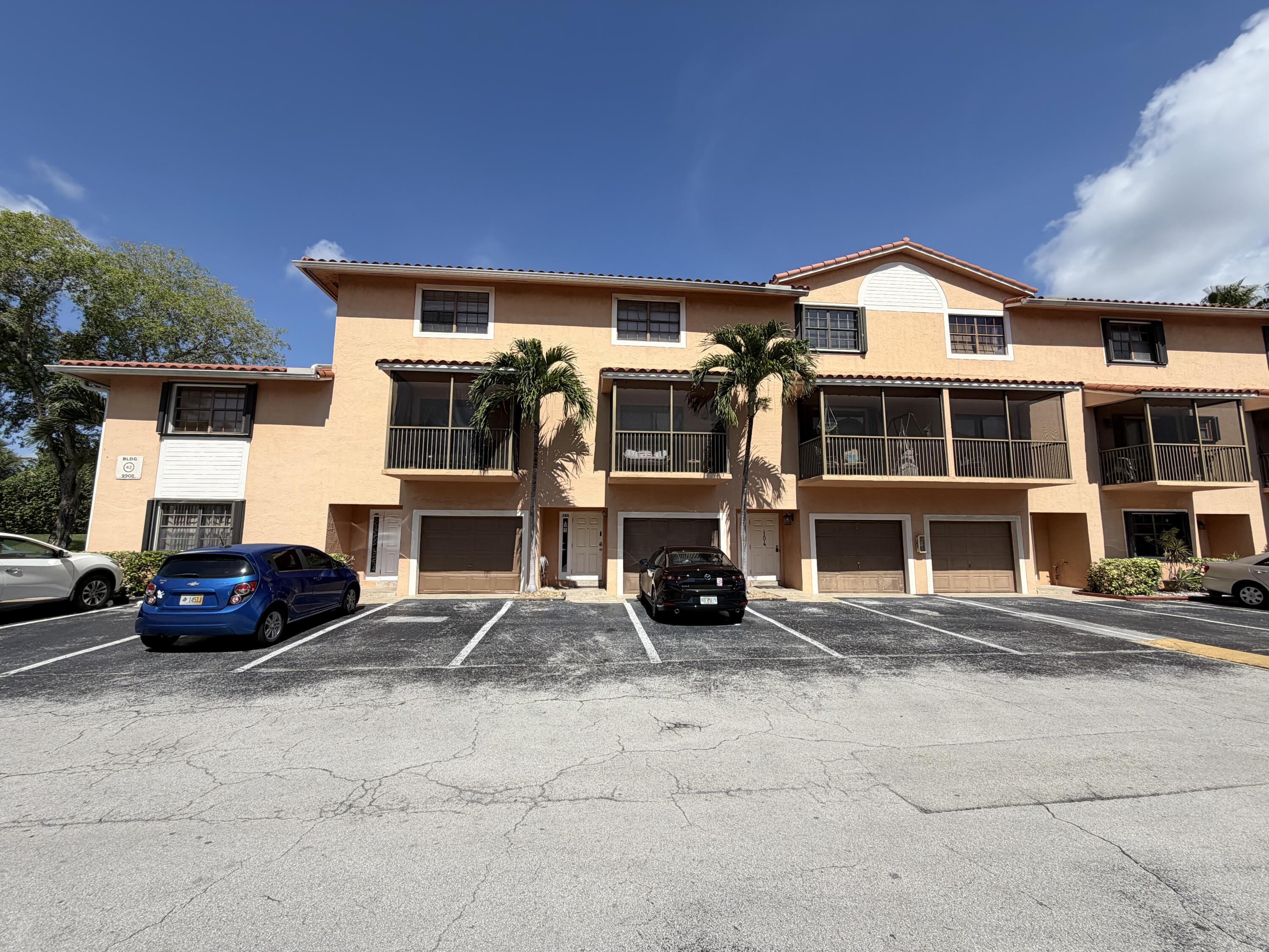 9908 HAMMOCKS Boulevard # 42, Miami FL 33196