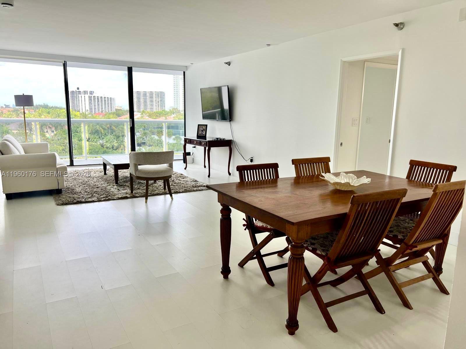 20515 E Country Club Dr # 649, Aventura FL 33180