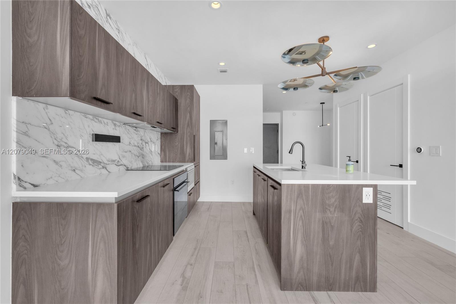 480 NE 31st St # 4706 — Photo 2