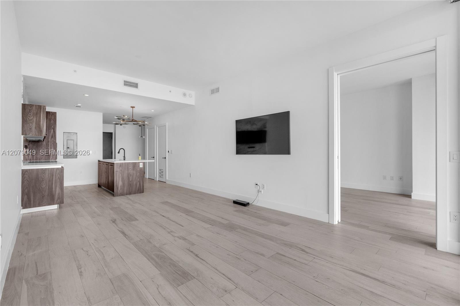 480 NE 31st St # 4706 — Photo 4