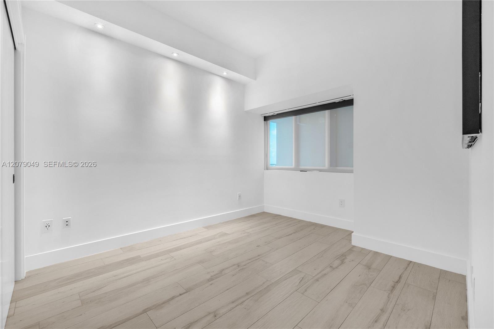 480 NE 31st St # 4706 — Photo 5