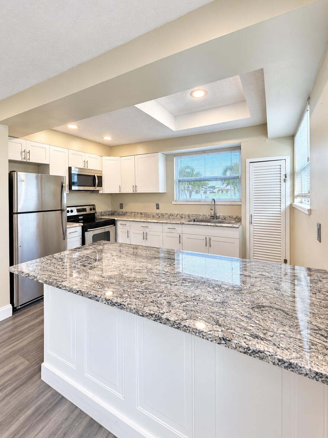 2793 SHAWNEE Road # B — Photo 4