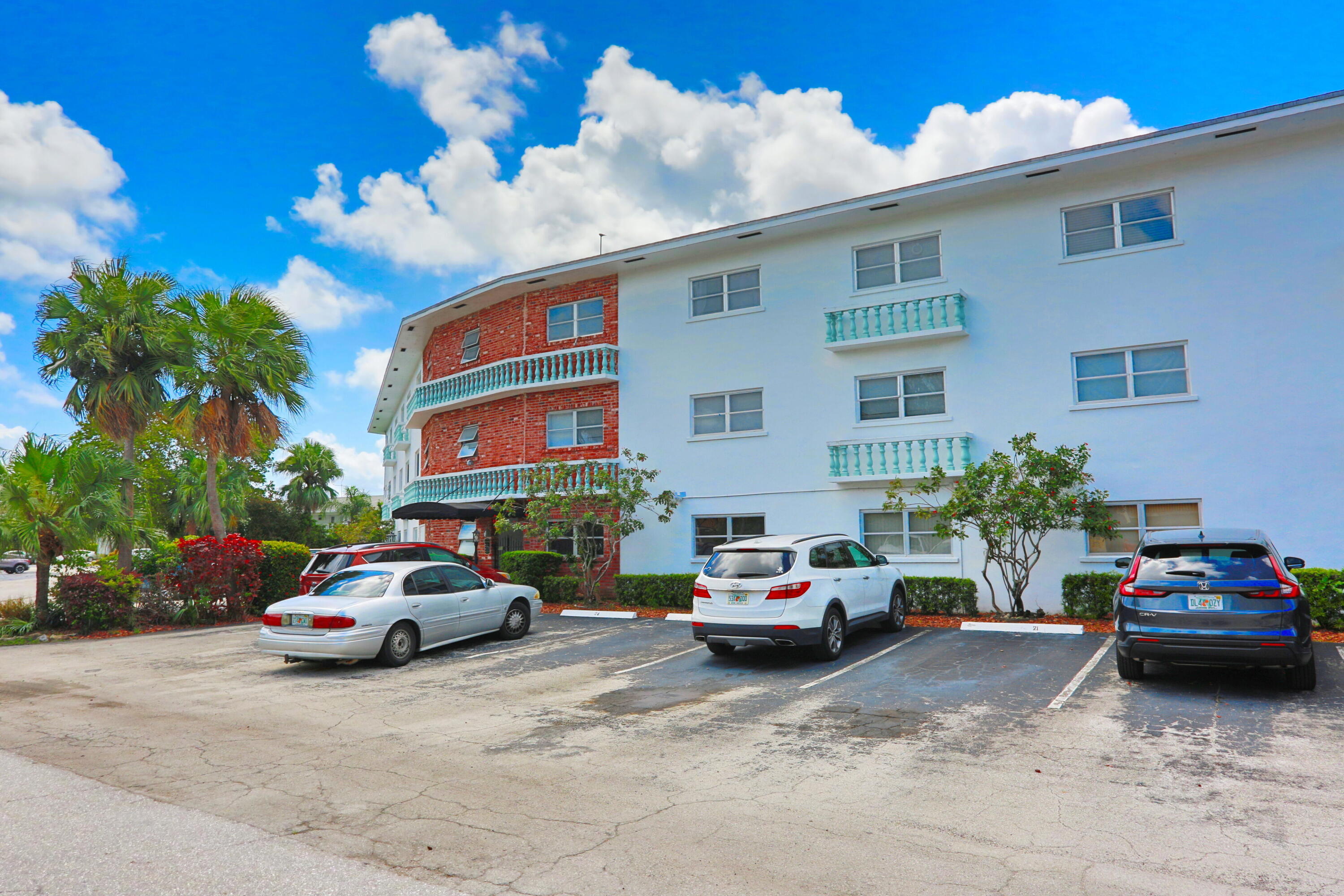 600 Pine Drive # 209 — Photo 5