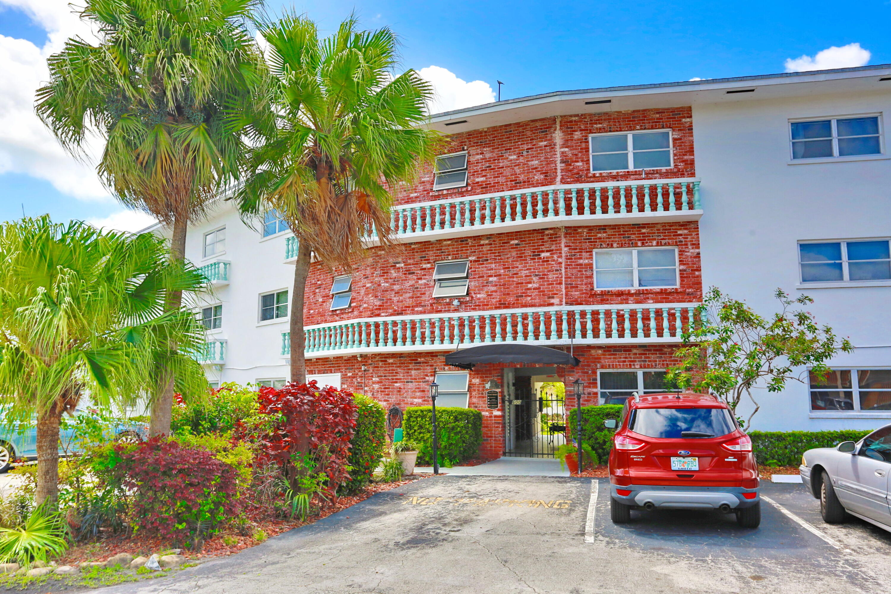 600 Pine Drive # 209 — Photo 4