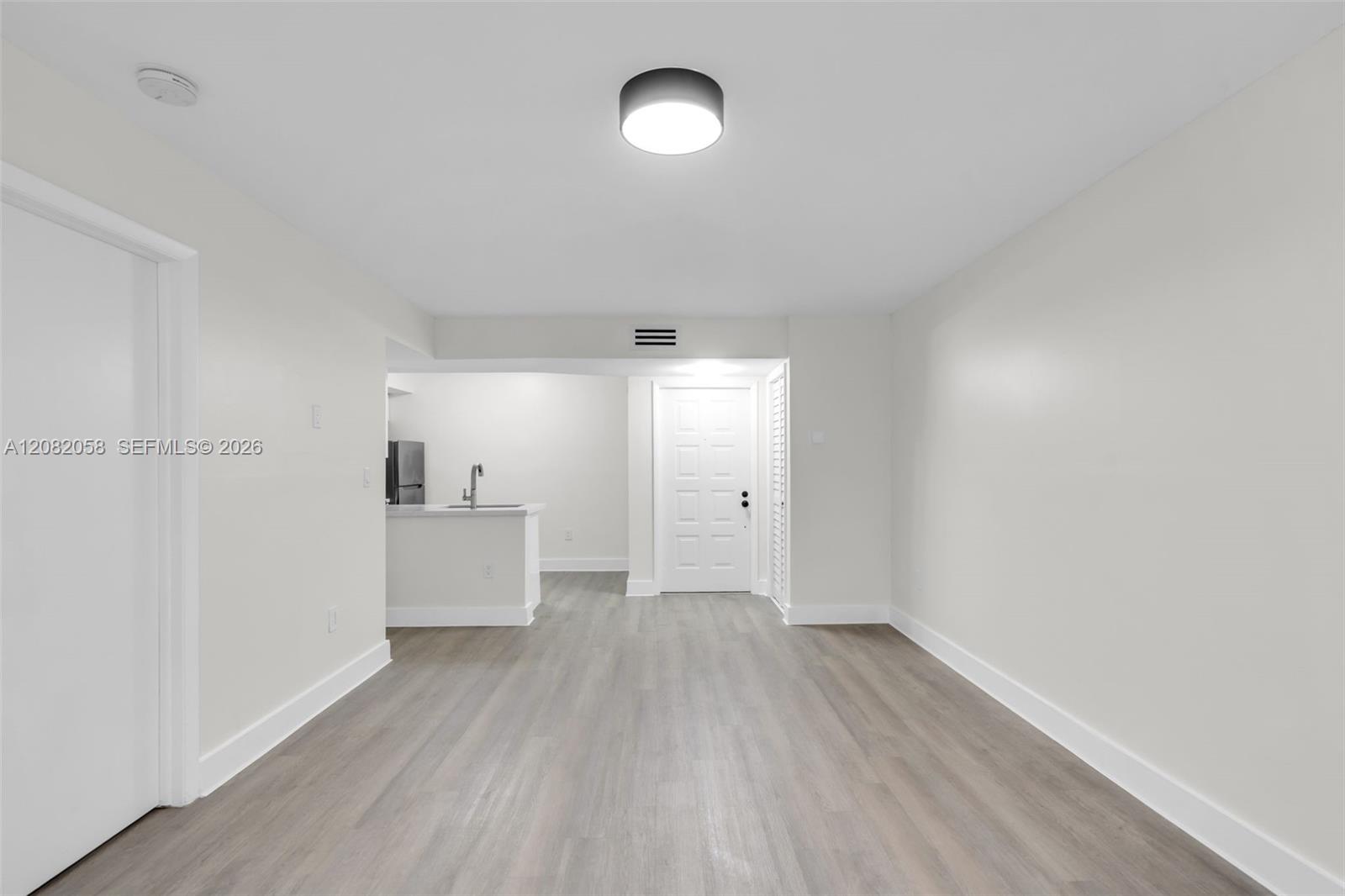 15495 N Miami Lakeway N # 101 — Photo 2