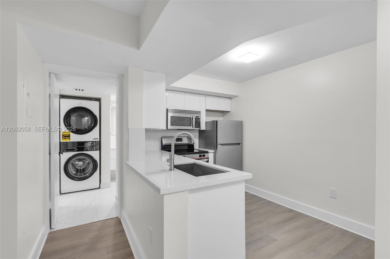 15495 N Miami Lakeway N # 101 — Photo 3