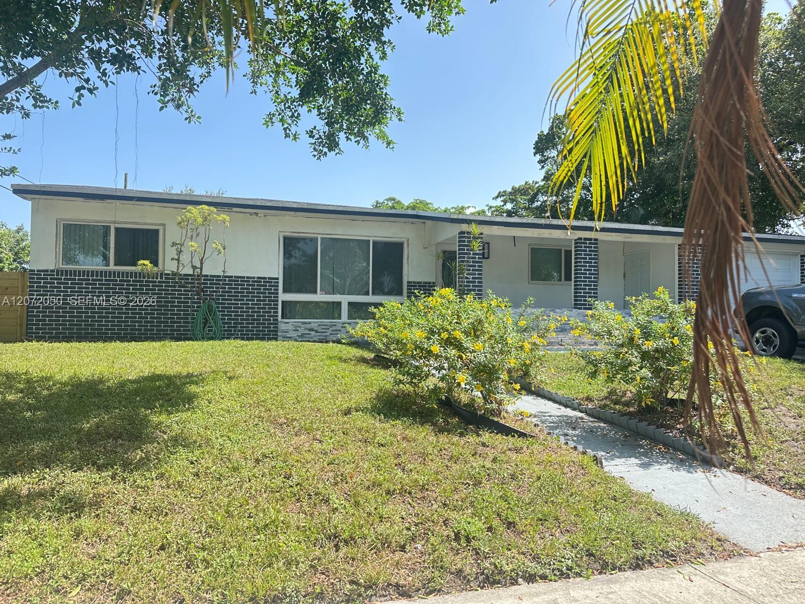 5090 SW 9th Ct, Plantation FL 33317