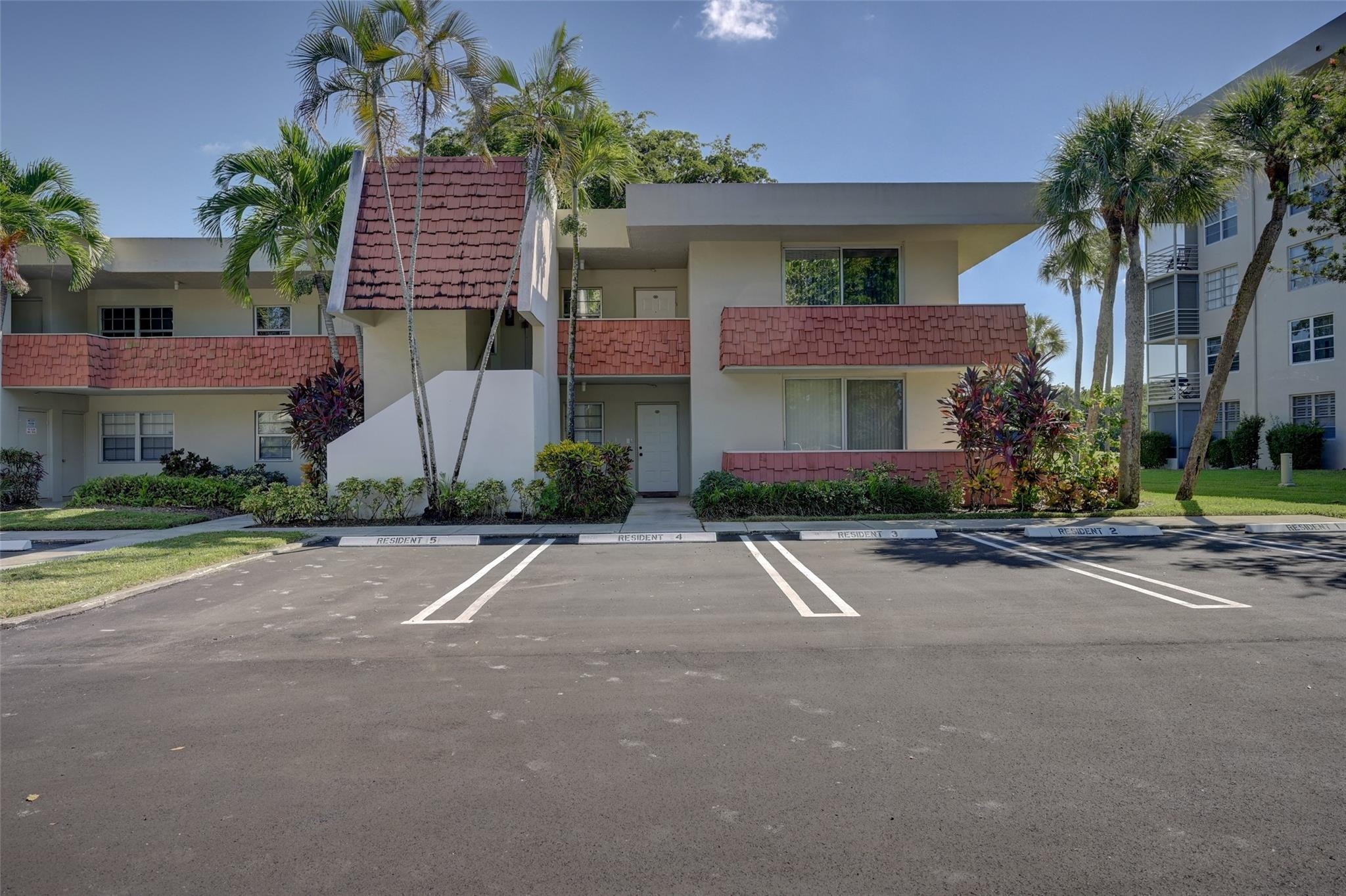 823 Cypress Boulevard # 201 — Photo 3