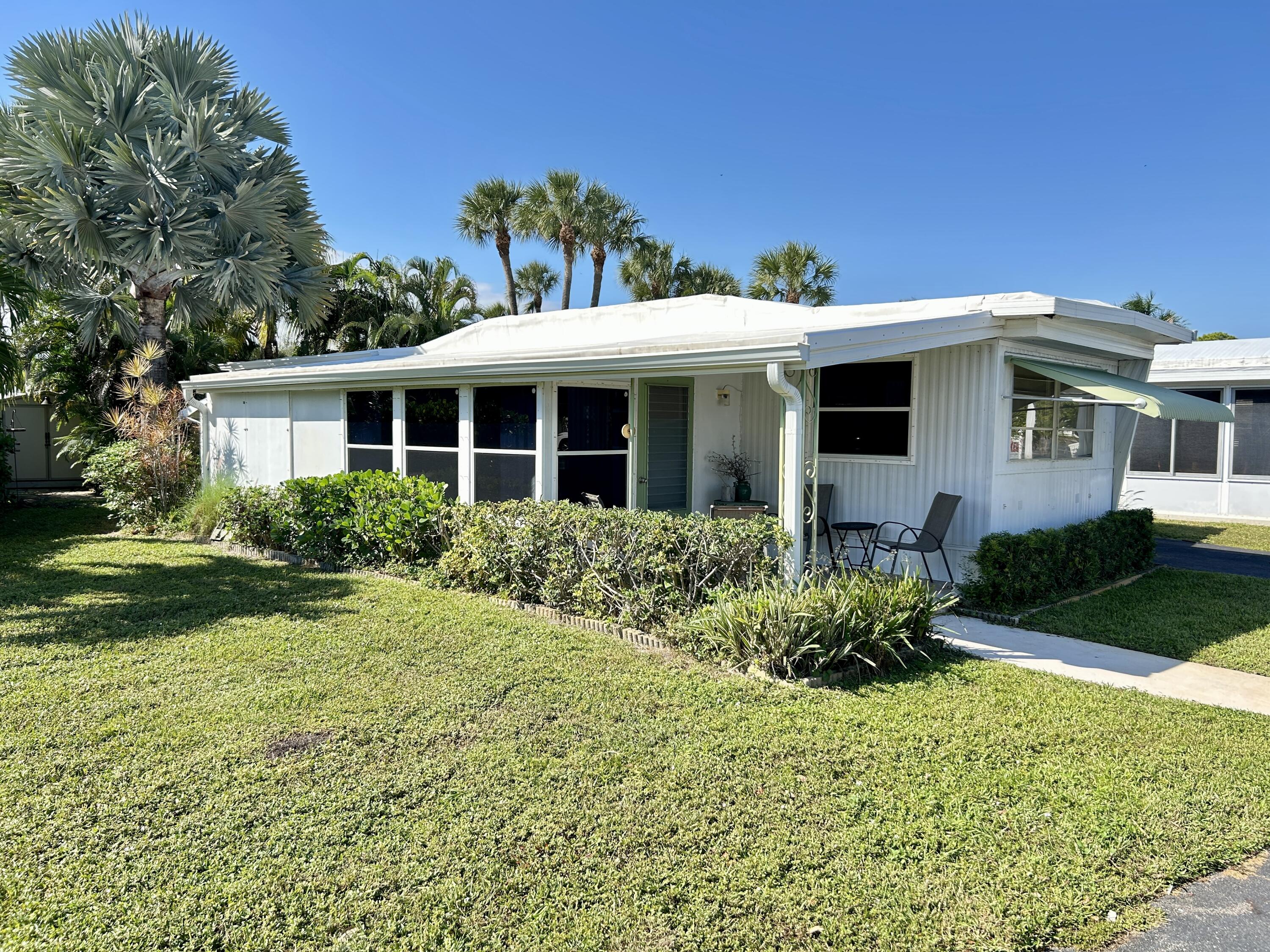 425 Bougainvilla Drive, Deerfield Beach FL 33442