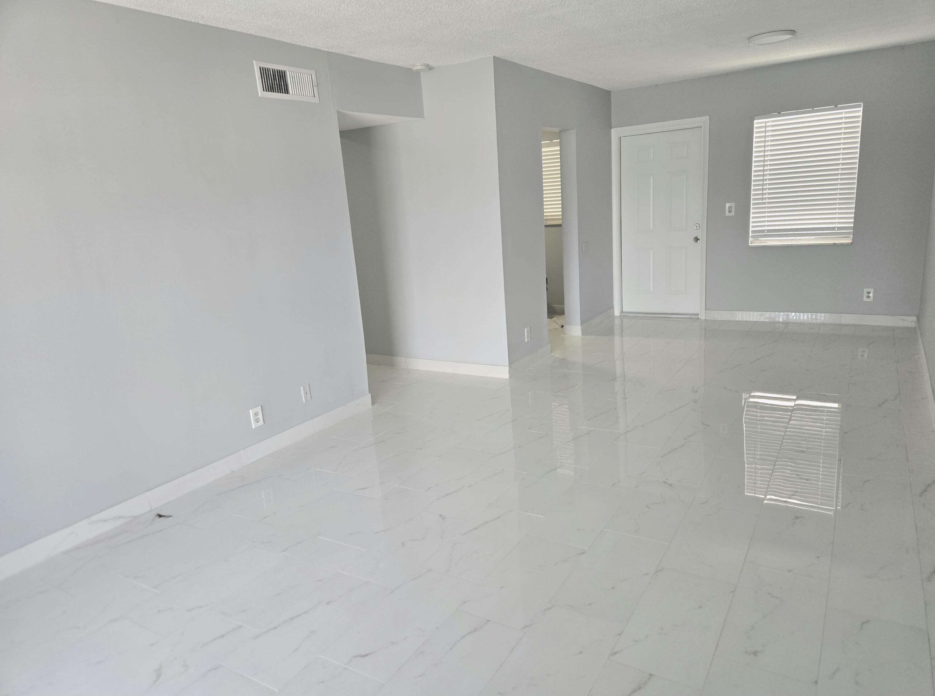 6505 WINFIELD Boulevard # 31 — Photo 2