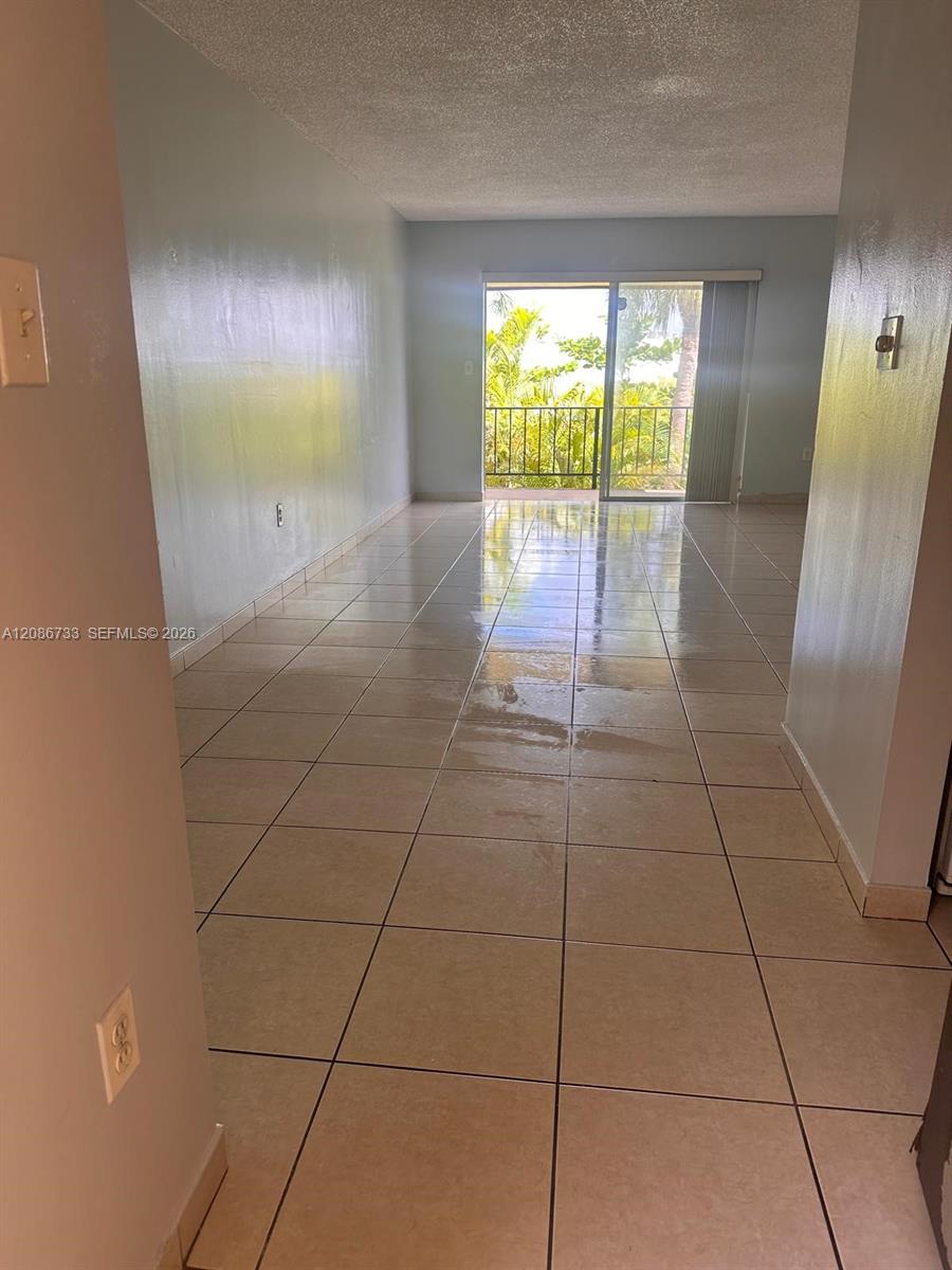 9103 SW 137th Ter # 4 — Photo 2