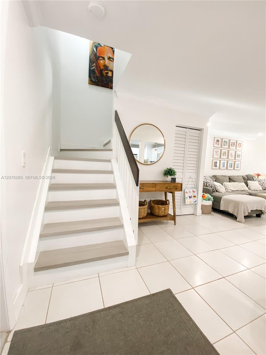 10050 SW 137th Ct — Photo 3