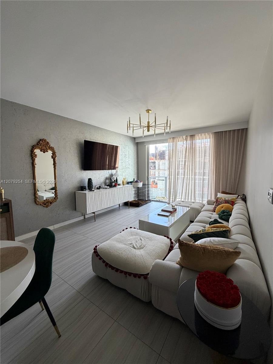 1010 SW 2nd Ave # 1601 — Photo 5