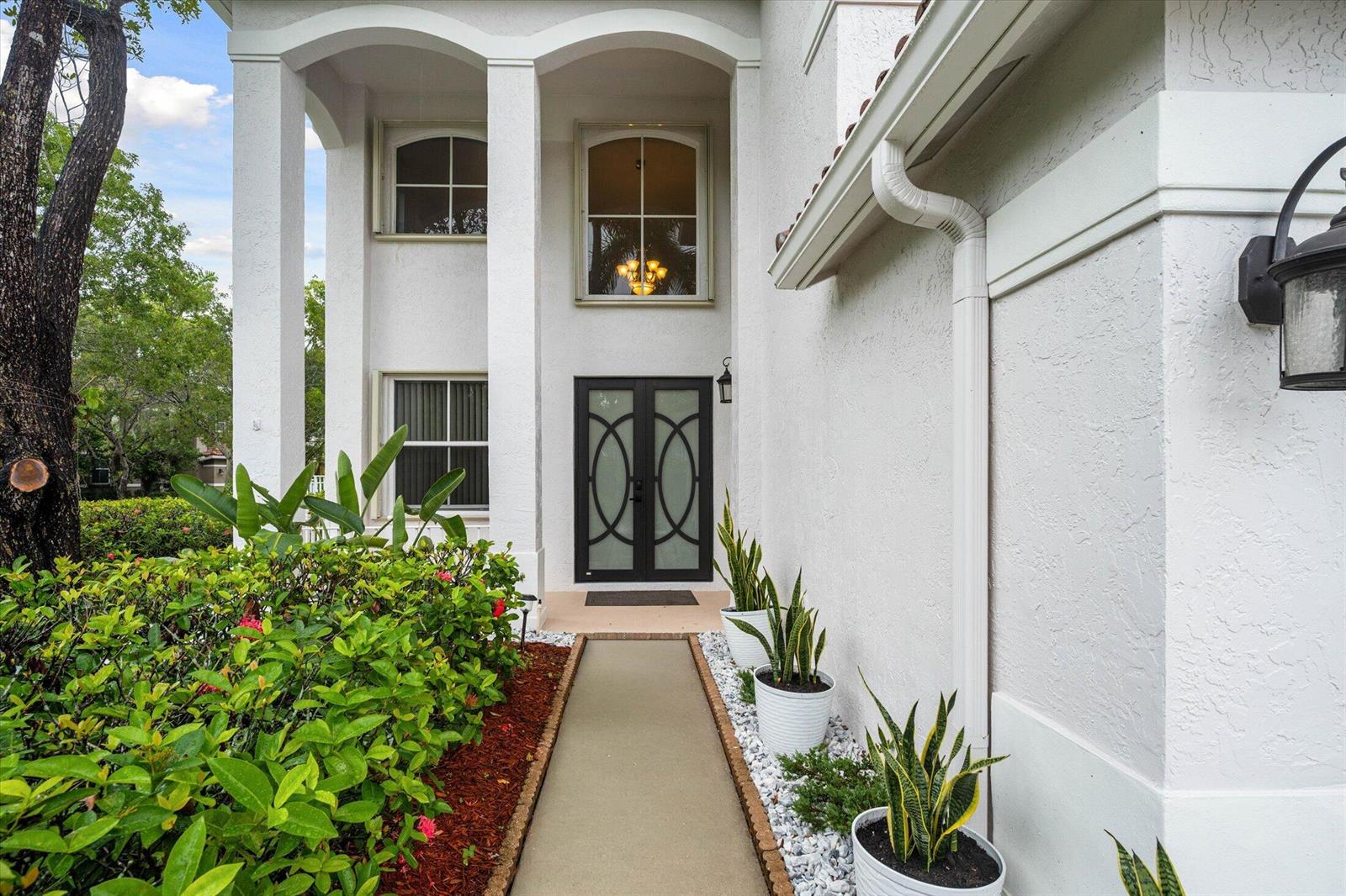 03-890 Hawthorn Terrace, Weston-3