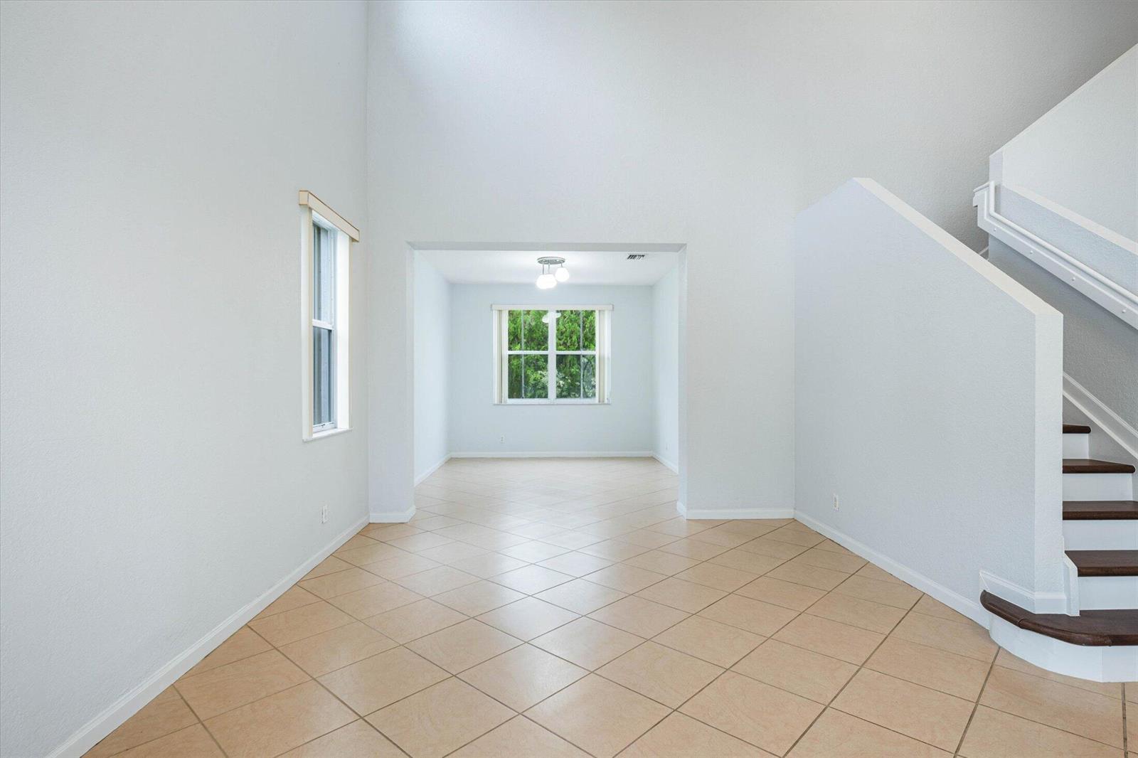 05-890 Hawthorn Terrace, Weston-10