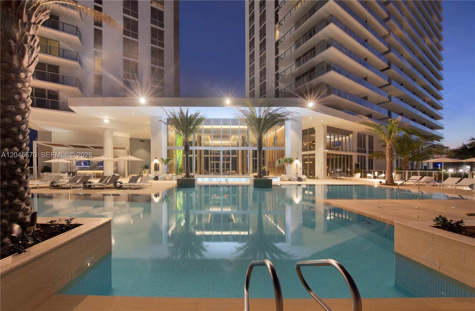 16385 Biscayne Blvd # 2601 +2 PARKINGS, North Miami Beach FL 33160