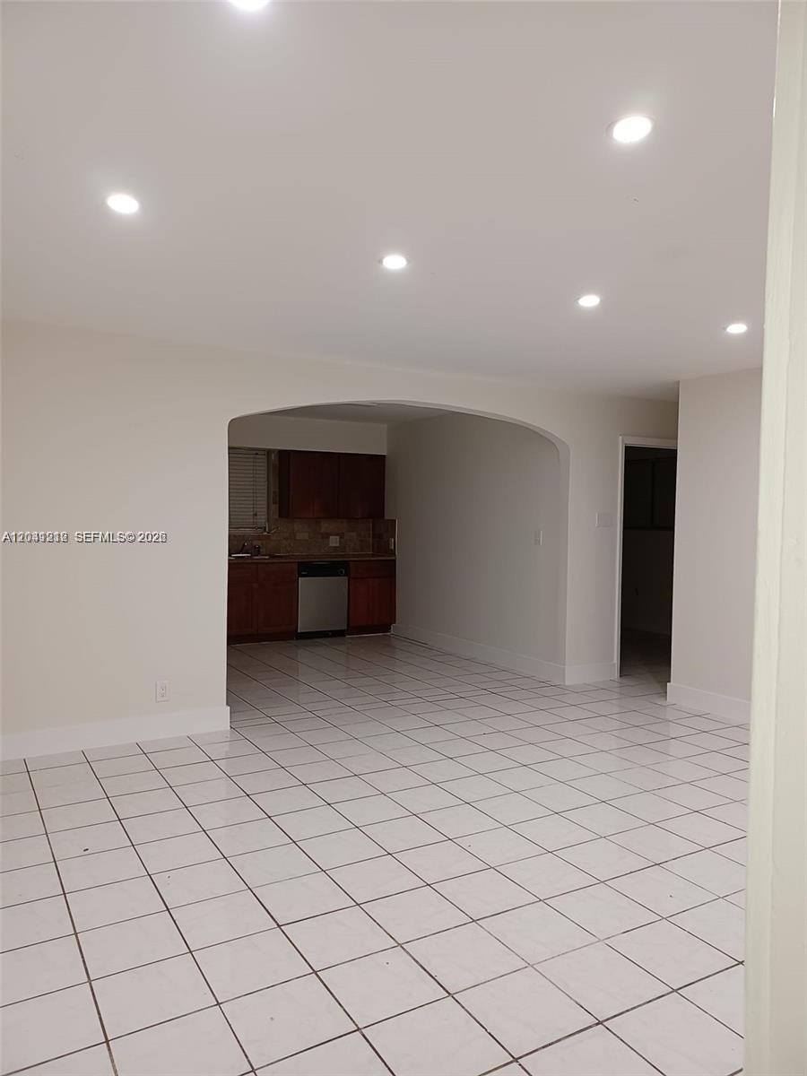 1727 Washington St # 1727 — Photo 2